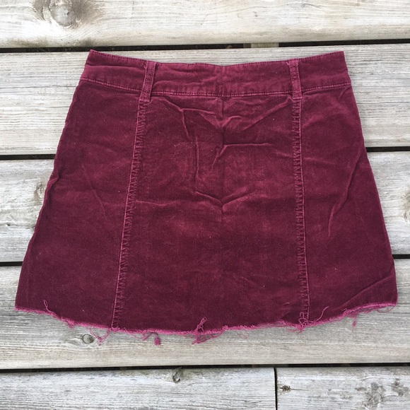 Button-up Distressed Hem Mini Skirt - Picture 4 of 5
